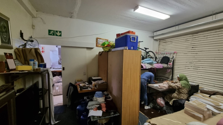 To Let Commercial Property for Rent in Salt River Western Cape